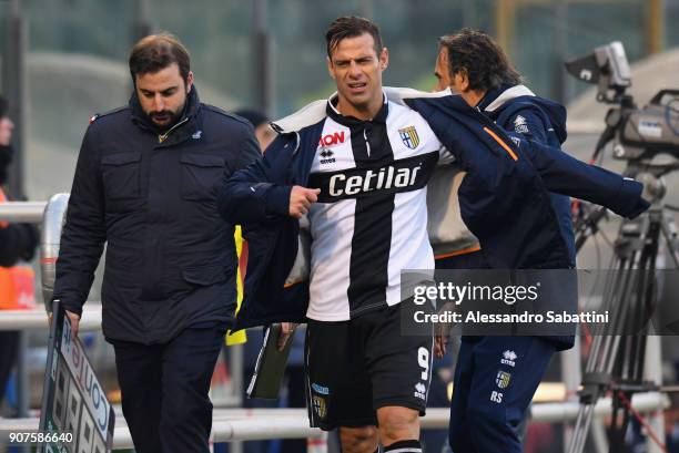 Emanuele Calaiò of Parma Calcio reacts during the serie B match between US Cremonese and Parma FC at Stadio Giovanni Zini on January 20, 2018 in...