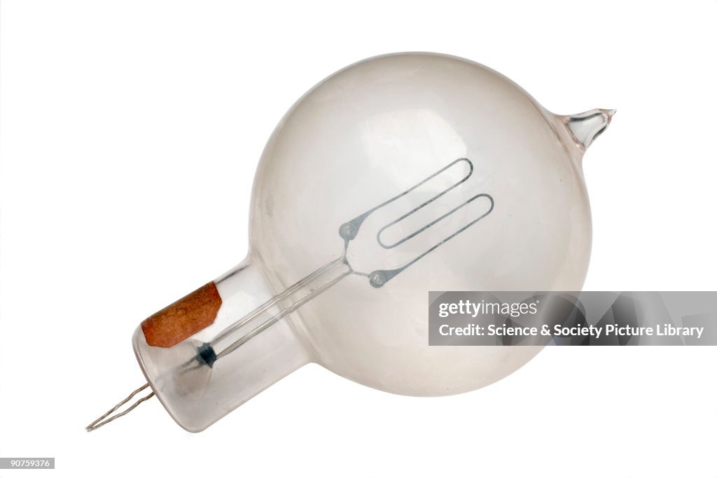 Maxim lamp, M-shaped filament, 21.3.1882, No.1601.