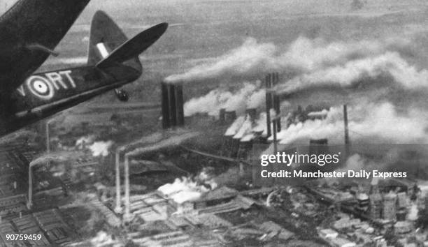 Bomb Knapsak Raf Bombs Photos and Premium High Res Pictures - Getty Images