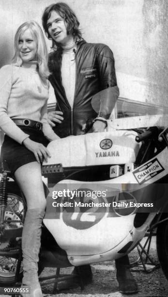 British motorcyclist and dual winner Sheene poses with his Yamaha bike.