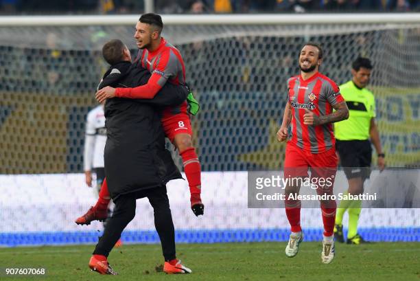 Michele Cavion of US Cremonese celebrates after scoring the opening goal during the serie B match between US Cremonese and Parma FC at Stadio...