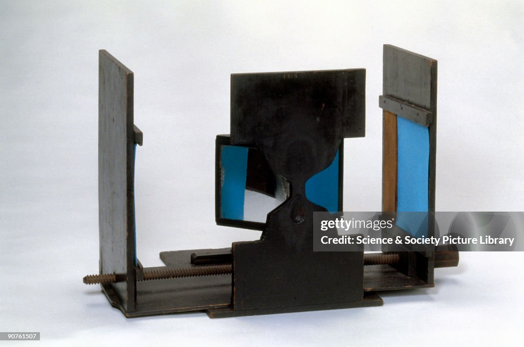 Reflecting stereoscope, 19th century.