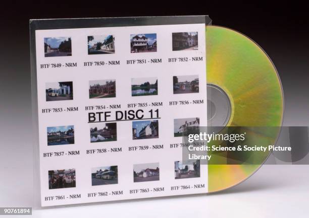 Sound Disc Compact Compact Digital Audio Disc Photos and Premium High Res Pictures - Getty ...
