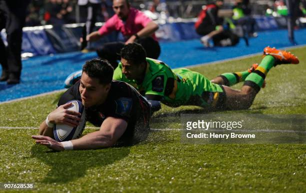 Sean Maitland of Saracens scores a try during the European Rugby Champions Cup match between Saracens and Northampton Saints at Allianz Park on...