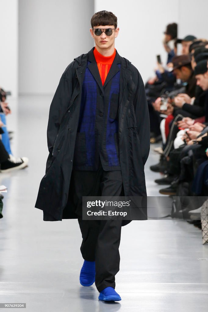 Issey Miyake Men : Runway - Paris Fashion Week - Menswear F/W 2018-2019