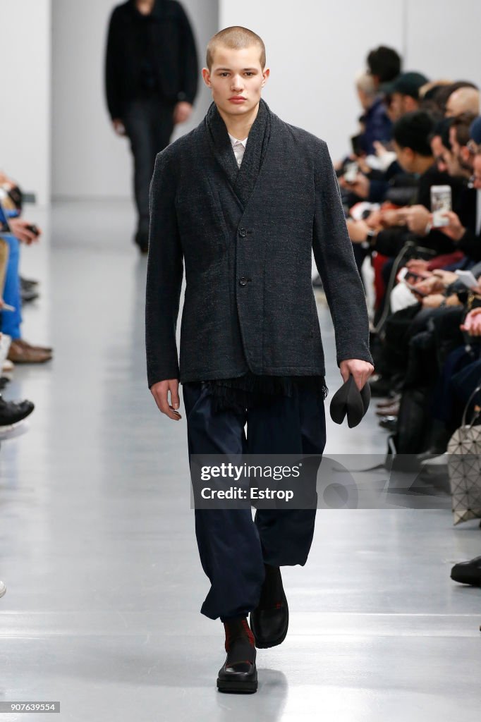 Issey Miyake Men : Runway - Paris Fashion Week - Menswear F/W 2018-2019