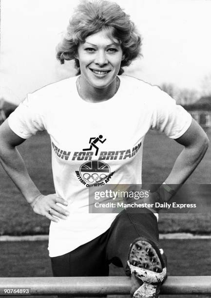 Strong preparing for the World Athletics Championships in Oslo. She is wearing a British Olympics Appeal �Run for Britain� T-shirt and spiked running...