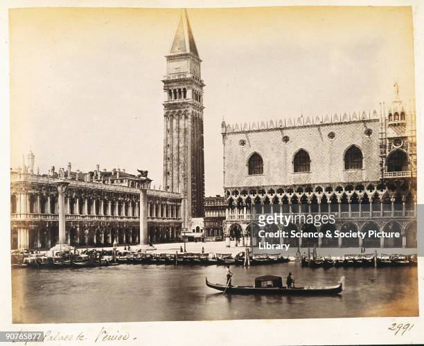 Photograph of Doge?s Palace in Venice, Italy.