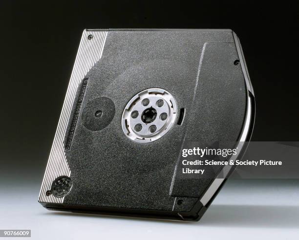 Removeable Storage Devices Removable Storage Photos and Premium High Res Pictures - Getty Images