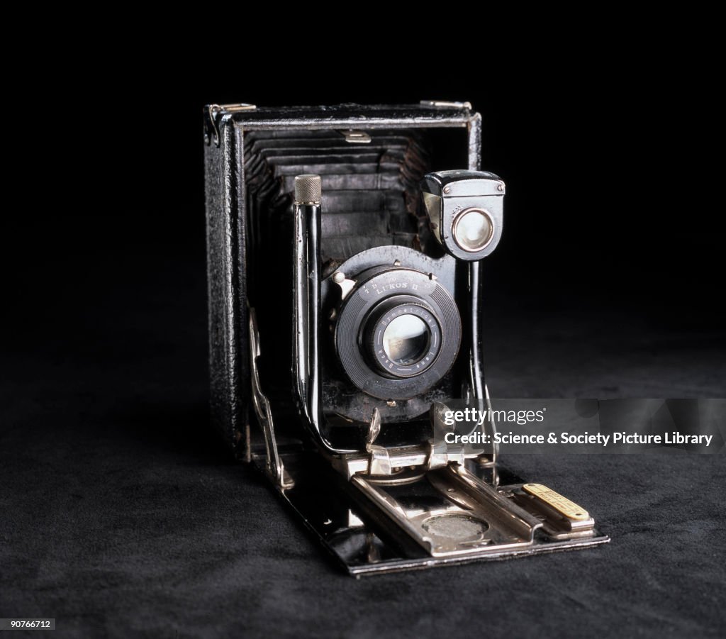 Quarter-plate Cameo camera, 1915-1920.