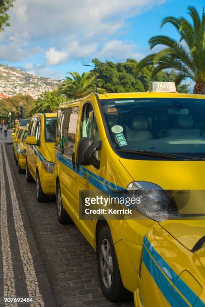 funchal - madeira, portugal - a lot of  waiting yellow taxi - baía do funchal imagens e fotografias de stock