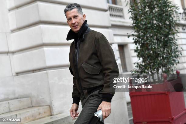 Stefano Tonchi arrives at Balmain Homme Menswear Fall/Winter 2018-2019 show as part of Paris Fashion Week on January 20, 2018 in Paris, France.