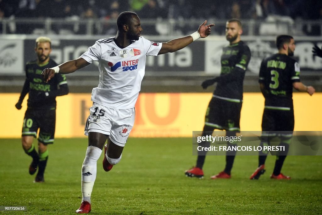 FBL-FRA-L1-AMIENS-GUINGAMP