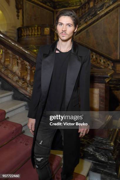 William Peltz attends the Balmain Homme Menswear Fall/Winter 2018-2019 show as part of Paris Fashion Week on January 20, 2018 in Paris, France.