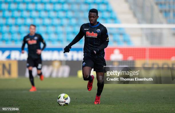 Christopher Antwi-Adjej of Paderborn plays the ball during the 3. Liga match between Chemnitzer FC and SC Paderborn 07 at community4you ARENA on...