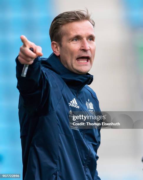 Coach David Bergner of Chemnitz reacts during the 3. Liga match between Chemnitzer FC and SC Paderborn 07 at community4you ARENA on January 20, 2018...