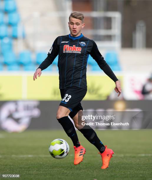 Lukas Boeder of Paderborn plays the ball during the 3. Liga match between Chemnitzer FC and SC Paderborn 07 at community4you ARENA on January 20,...