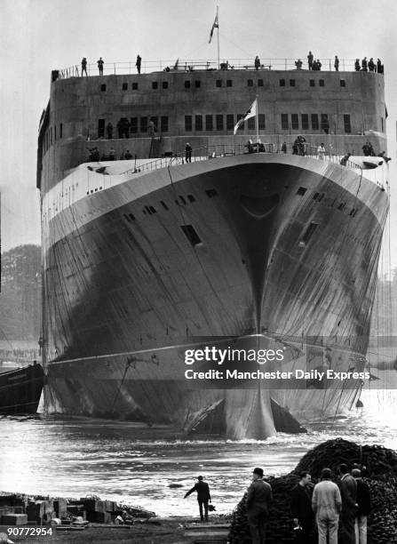Cunard liner 'Queen Elizabeth II' leaving Clydebank, Scotland.