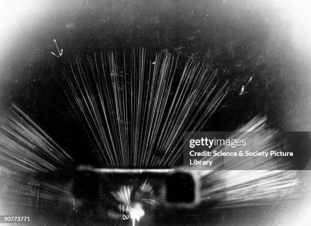 Alpha Rays Photos et images de collection - Getty Images