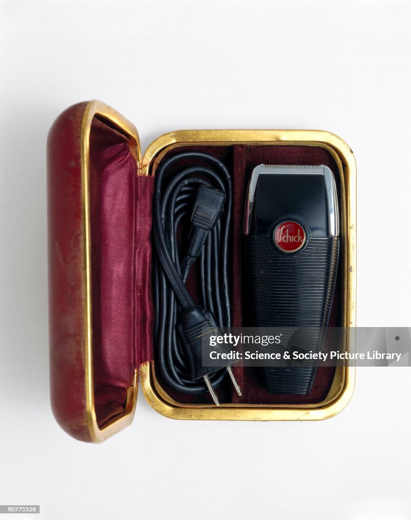 1920s Electric Razor 110 volts electric razor with a single head made by Schick Electric ...