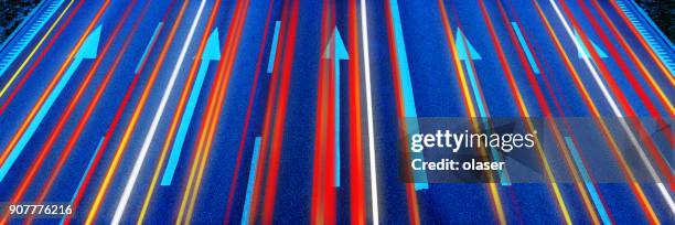 die grosse zukunft - folgen bewegungsaktivität stock-fotos und bilder