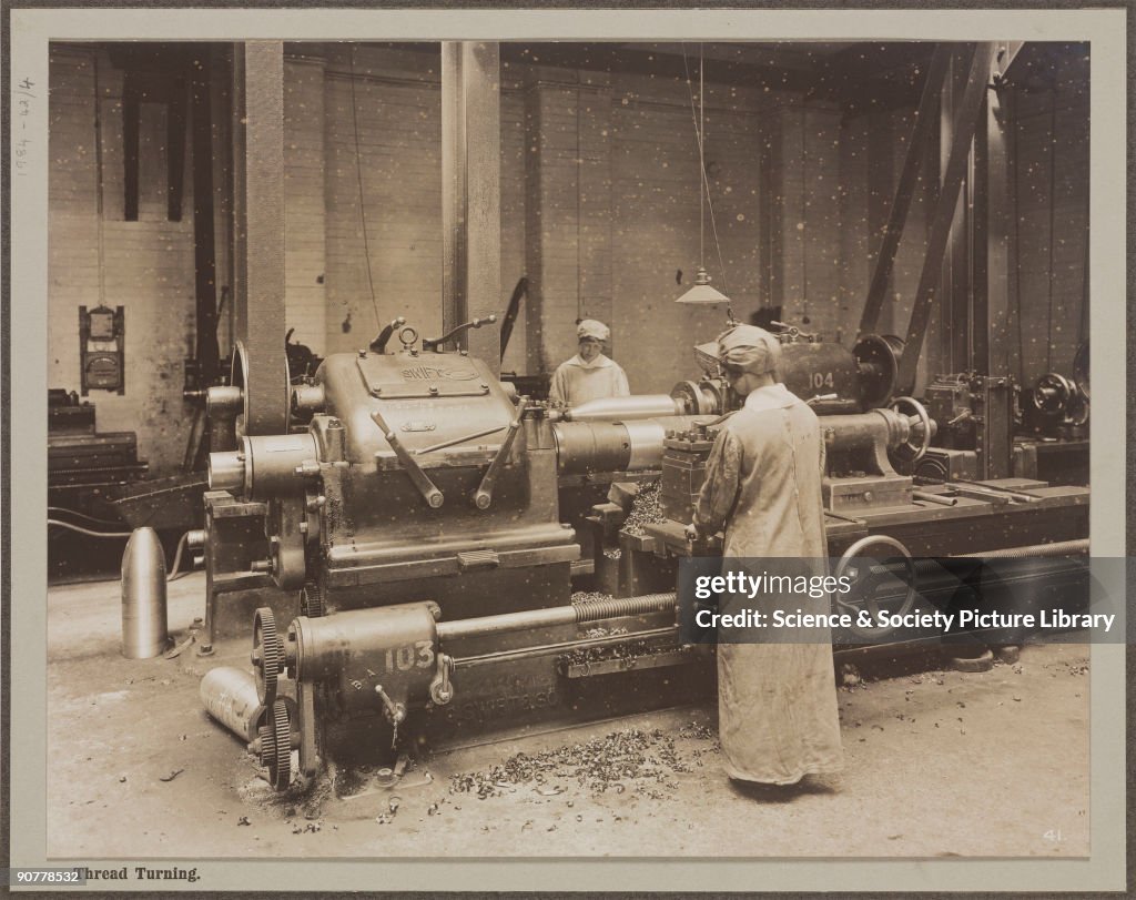 Thread turning, Cunard Munition Works, Liverpool, 1914-1918.