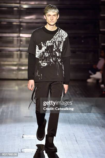 Model walks the runway at the White Mountaineering Autumn Winter 2018 fashion show during Paris Menswear Fashion Week on January 20, 2018 in Paris,...