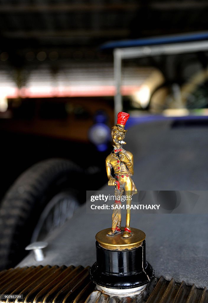 The mascot atop the radiator of a Daimle