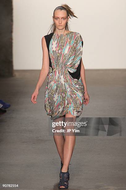 Model walks the runway wearing Thakoon Spring 2010 during Mercedes-Benz Fashion Week at Eyebeam on September 14, 2009 in New York City.