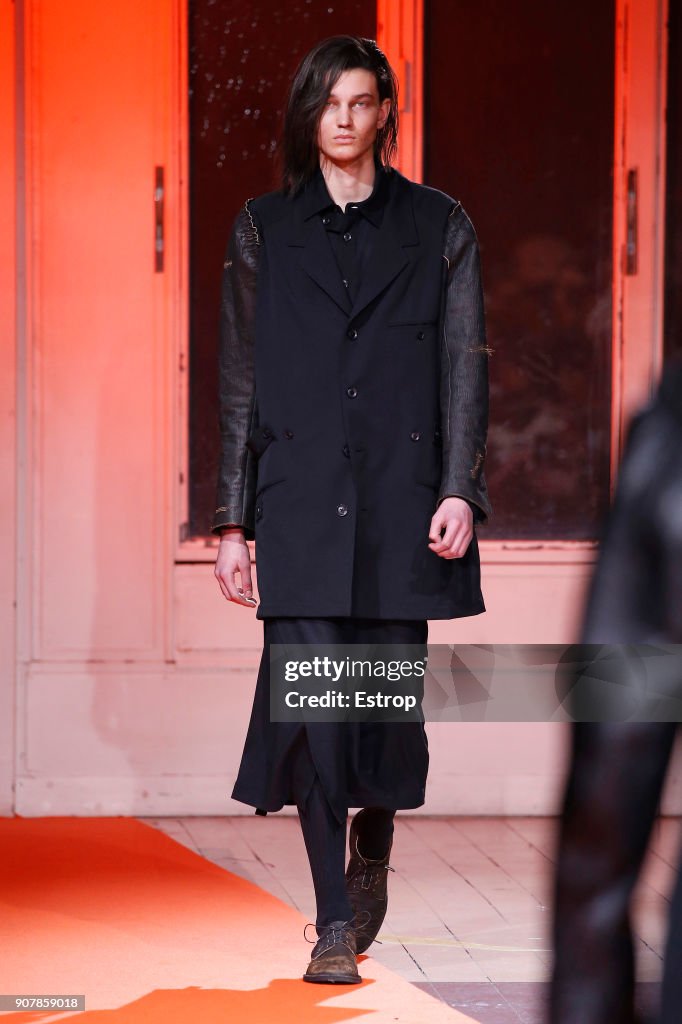 Yohji Yamamoto : Runway - Paris Fashion Week - Menswear F/W 2018-2019