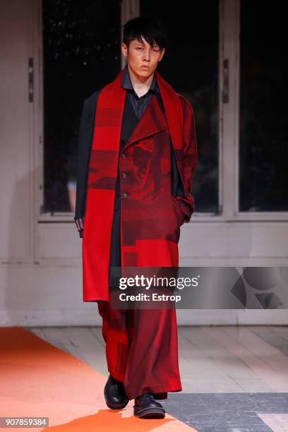 Model walks the runway during the Yohji Yamamoto Menswear Fall/Winter 2018-2019 show as part of Paris Fashion Week on January 18, 2018 in Paris,...