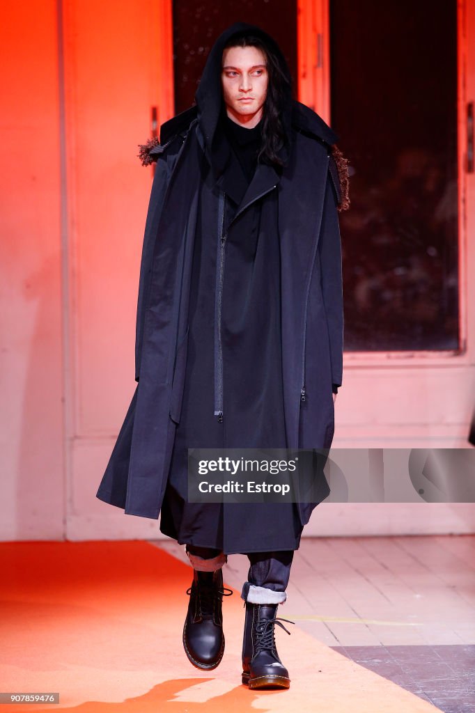 Yohji Yamamoto : Runway - Paris Fashion Week - Menswear F/W 2018-2019
