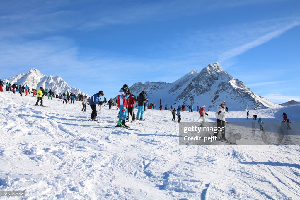 Estância de esqui de Samnaun de Ischgl Silvretta e Cordilheira