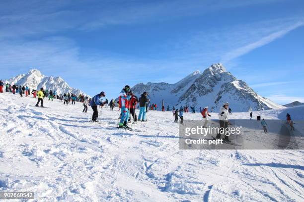 silvretta ischgl samnaun ski resort and mountain range - pejft imagens e fotografias de stock