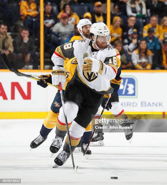 James Neal 1,843 James Neal Predators Stock Photos, High-Res Pictures, and Images ...
