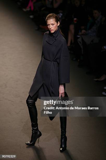 Model walks the runway at the Stella McCartney Ready-to-Wear A/W 2009 fashion show during Paris Fashion Week at Carreau du Temple on March 9, 2009 in...