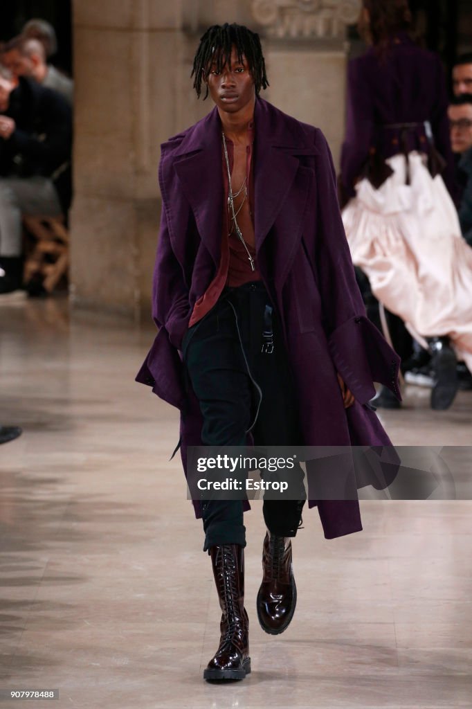 Ann Demeulemeester : Runway - Paris Fashion Week - Menswear F/W 2018-2019