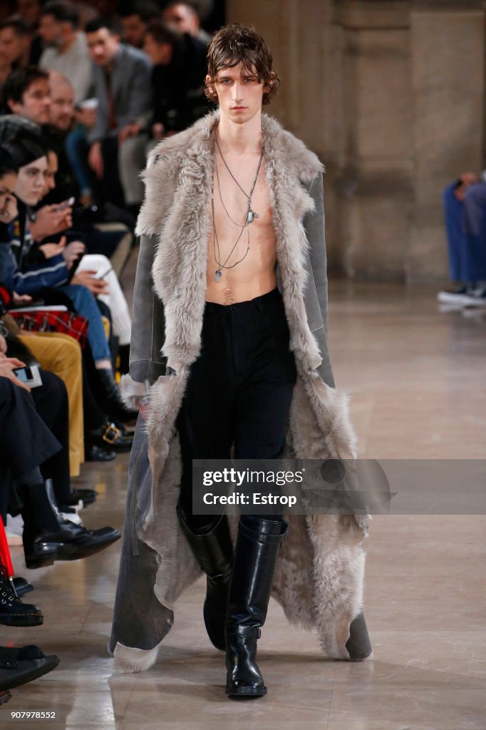 Ann Demeulemeester : Runway - Paris Fashion Week - Menswear F/W 2018-2019