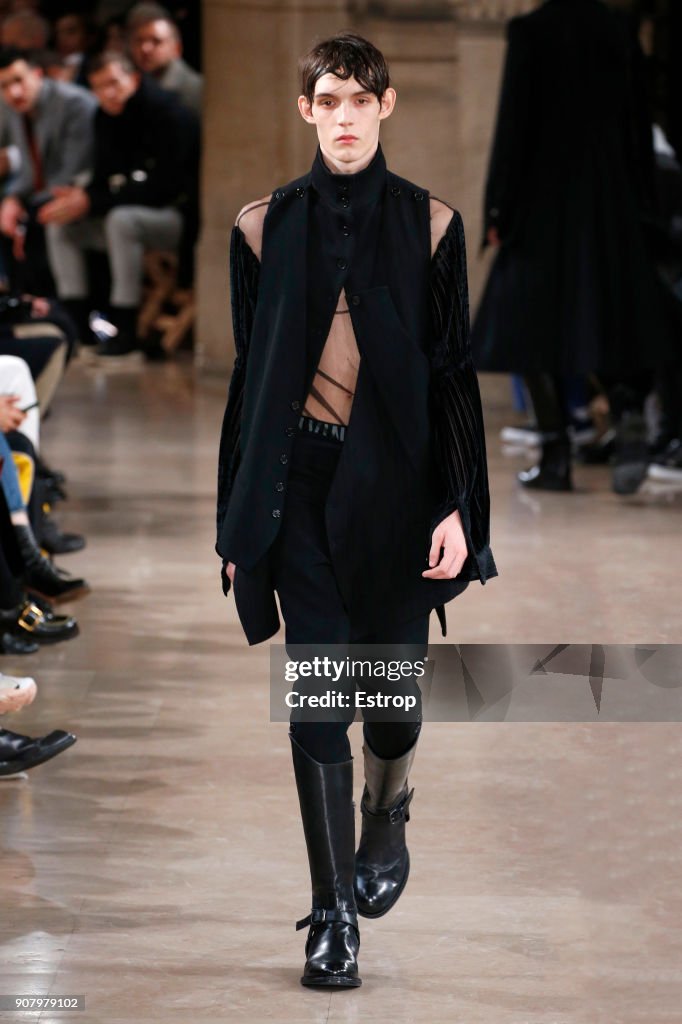 Ann Demeulemeester : Runway - Paris Fashion Week - Menswear F/W 2018-2019