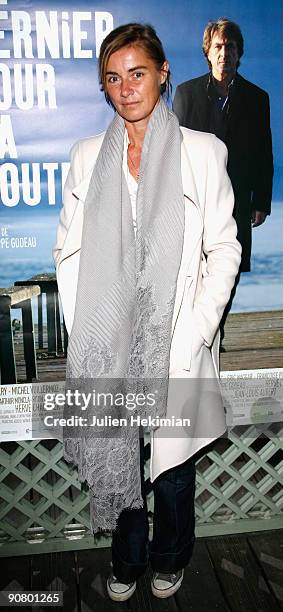 Anne Consigny attends 'Le dernier pour la route' Paris premiere at Cinema du Pantheon on September 15, 2009 in Paris, France.