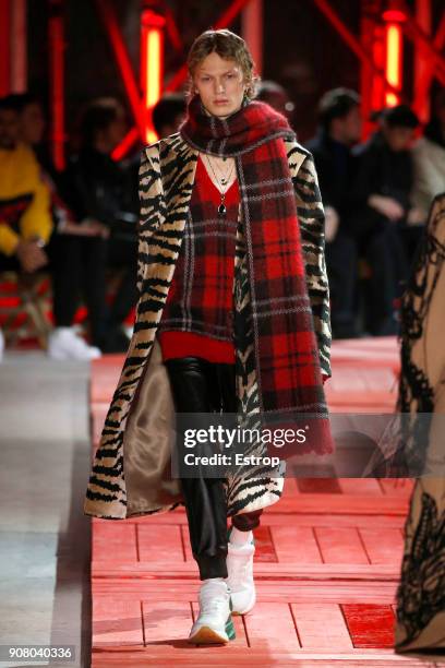 Model walks the runway during the Alexander McQueen Menswear Fall/Winter 2018-2019 show as part of Paris Fashion Week on January 19, 2018 in Paris,...