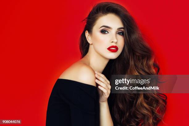 beautiful woman with stylish hairstyle - red lips stock pictures, royalty-free photos & images