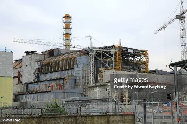 reactor no. 4 of chernobyl nuclear power plant - chernobyl stock-fotos und bilder