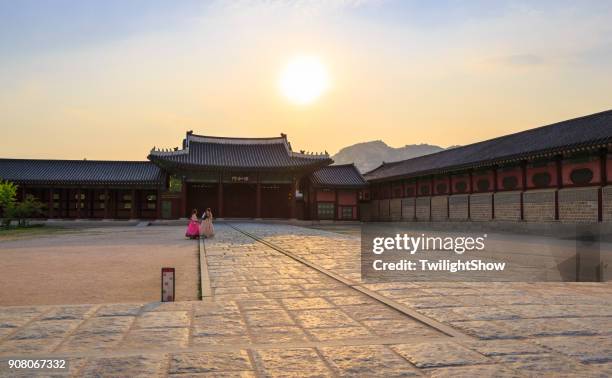 gyeongbokgung palace - gwanghwamun gate stock pictures, royalty-free photos & images