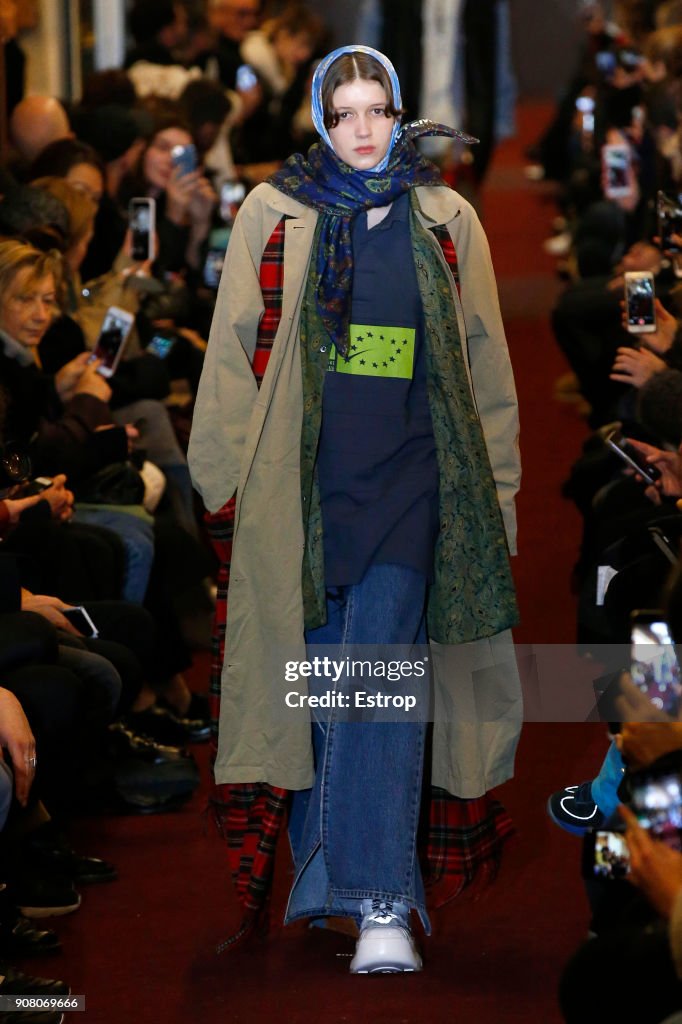 Vetements : Runway - Paris Fashion Week - Menswear F/W 2018-2019