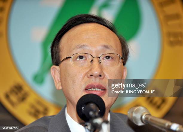 South Korean Unification Minister Hyun In-Taek speaks at a seminar organized by former South Korean correspondents in the US, in Seoul on September...