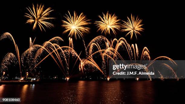 video mapping at fonte luminosa video mapping - projection mapping stock pictures, royalty-free photos & images