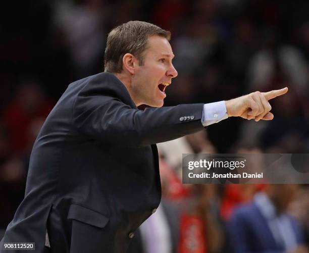 Head coach Fred Hoiberg of the Chicago Bulls gives instructions to his team against the Golden State Warriors at the United Center on January 17,...