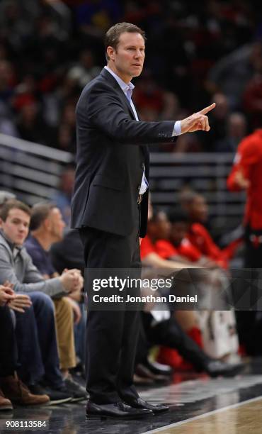 Head coach Fred Hoiberg of the Chicago Bulls gives instructions to his team against the Golden State Warriors at the United Center on January 17,...