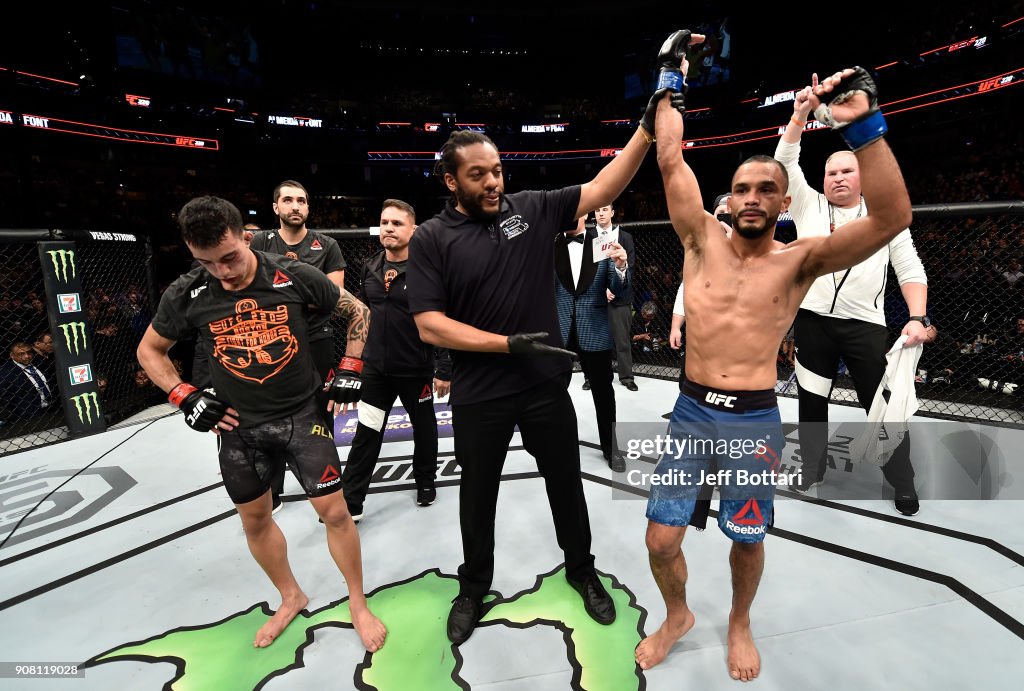 UFC 220: Almeida v Font